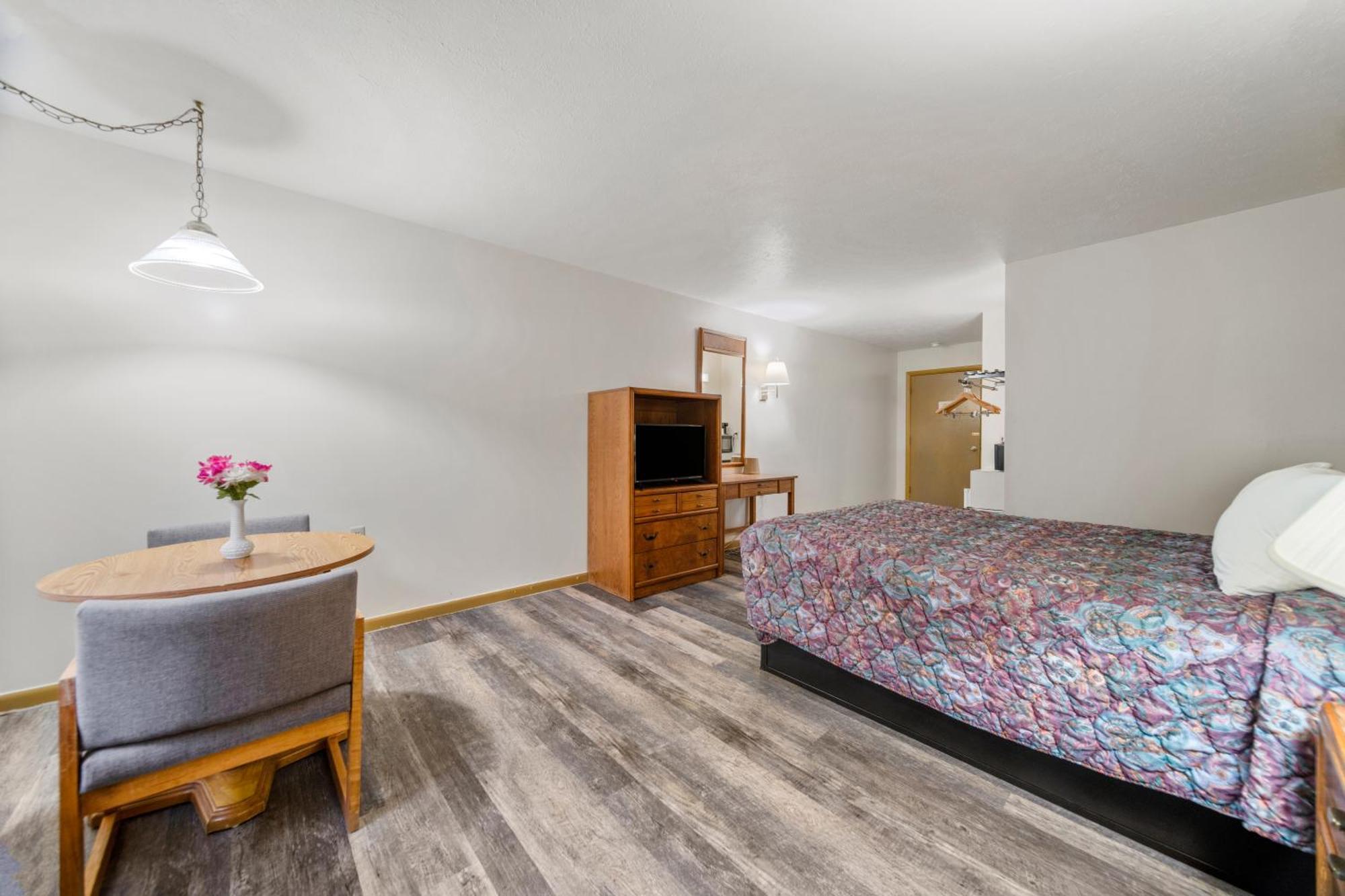 Executive Inn Cass City Bagian luar foto